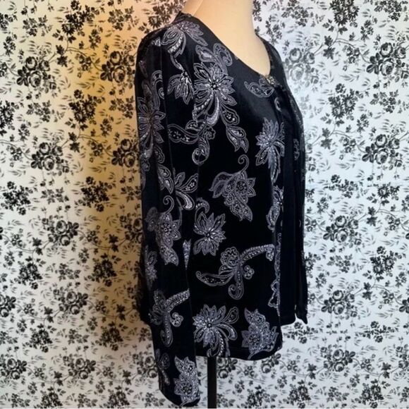 Notations - Picture 2 of 12